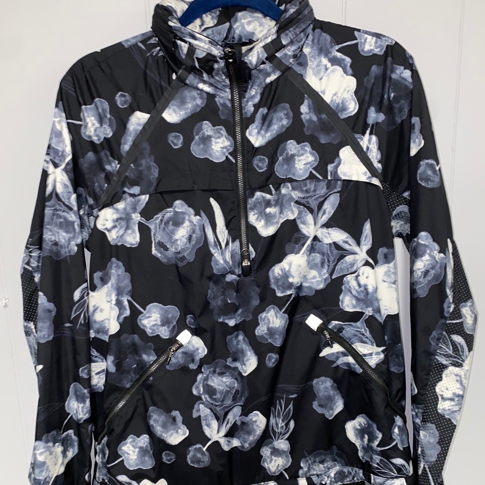 LULULEMON MISS MISTY PULLOVER HOODIE SZ 10